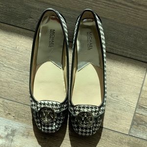 Michael Kors Houndstooth Flats